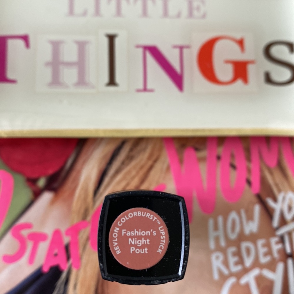 “Revlon” Fashion’s Night Pout, Colorburst Lipstick - Picture 7 of 8